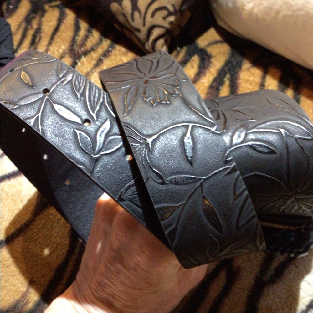 NEW ! Black Western Belt with Bull Skull Buckle - Picture 2 of 3